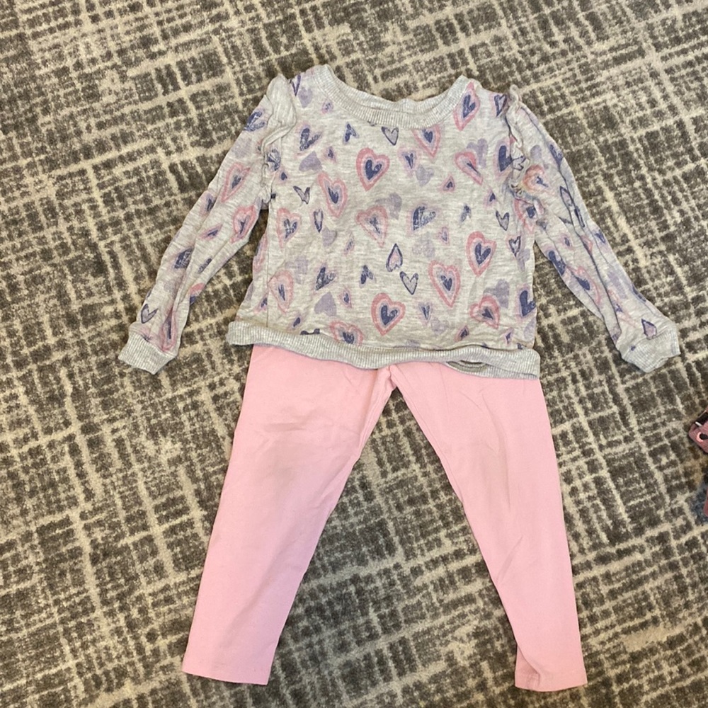 Splendid 2 piece heart outfit 18-24 months